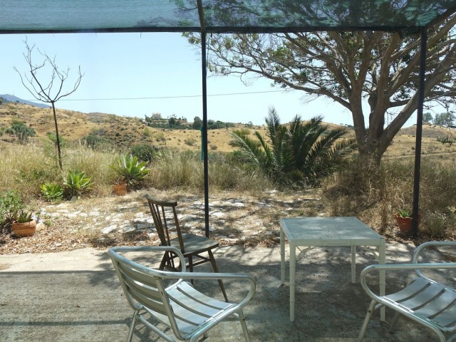 Villa avec 4 Chambres  à Valtocado