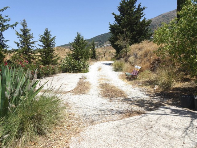 Villa avec 4 Chambres  à Valtocado