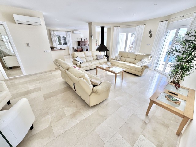 5 Bedrooms Villa in La Cala de Mijas