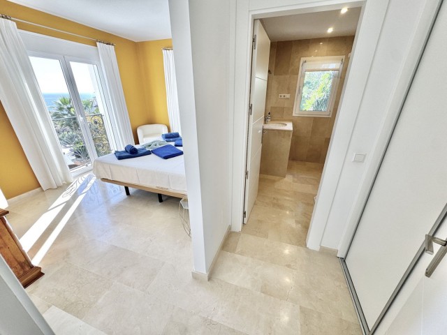 5 Bedrooms Villa in La Cala de Mijas