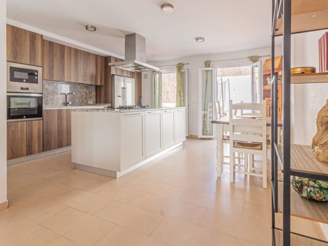 Villa con 4 Dormitorios  en Sotogrande