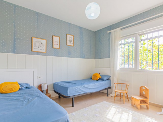 Villa con 4 Dormitorios  en Sotogrande