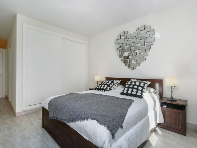 Apartamento con 3 Dormitorios  en Nueva Andalucía