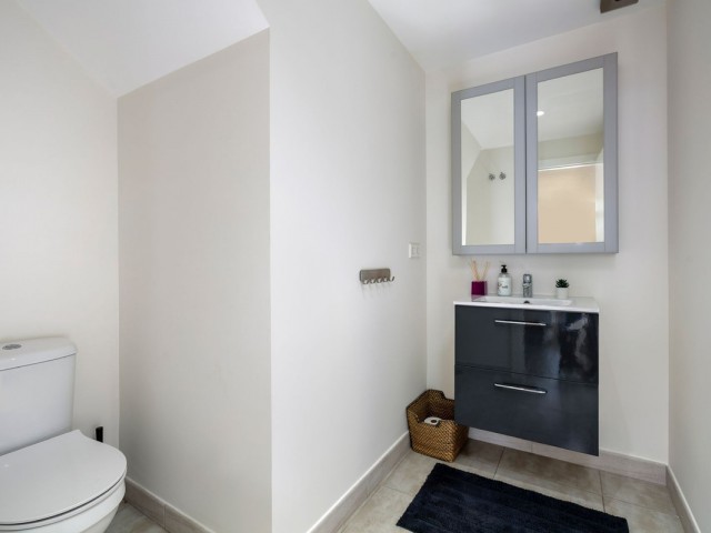 Apartamento con 3 Dormitorios  en Nueva Andalucía