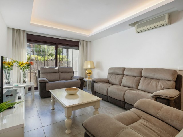 3 Bedrooms Apartment in Nueva Andalucía