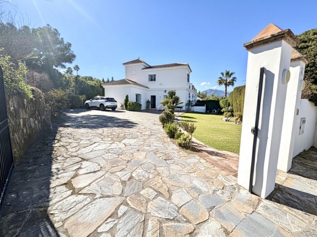 Villa, Nueva Andalucia
