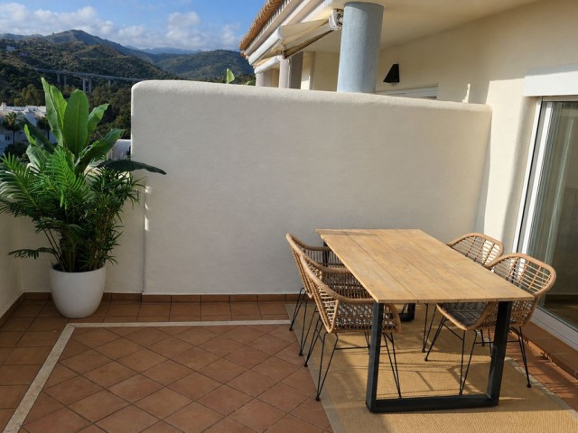 Penthouse avec 2 Chambres  à Elviria