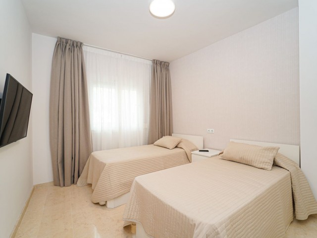 Penthouse avec 2 Chambres  à Elviria