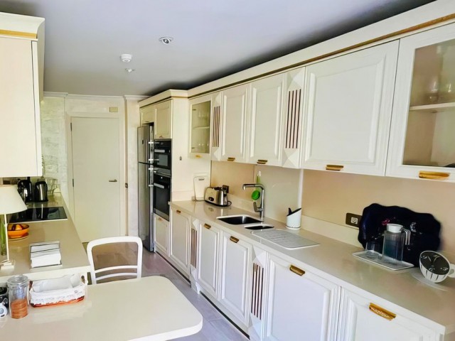 3 Schlafzimmer Apartment in Marbella