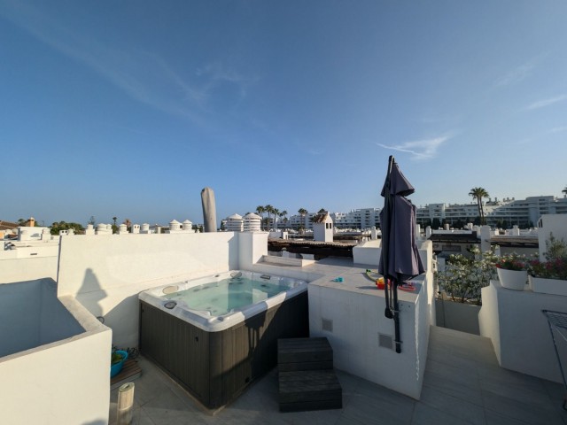 4 Schlafzimmer Reihenhaus in San Pedro de Alcántara