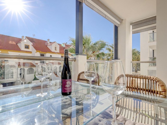 3 Bedrooms Apartment in Estepona