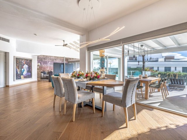 Villa avec 5 Chambres  à Las Chapas