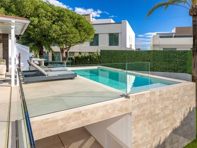 5 Sovrums Villa i Las Chapas