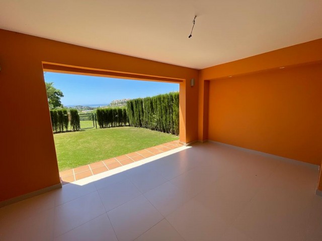 Maison mitoyenne avec 3 Chambres  à Benahavís