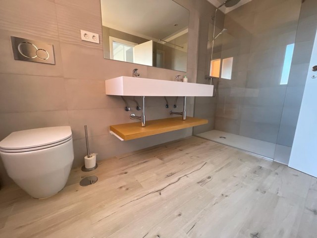 Maison mitoyenne avec 3 Chambres  à Benahavís