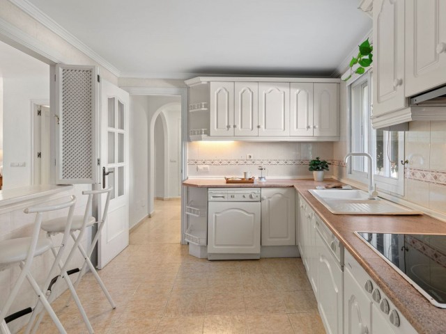 3 Bedrooms Apartment in Estepona