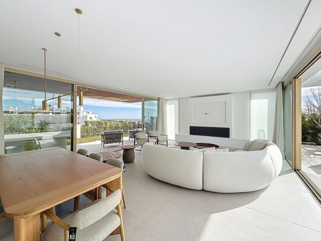 Villa con 6 Dormitorios  en Málaga