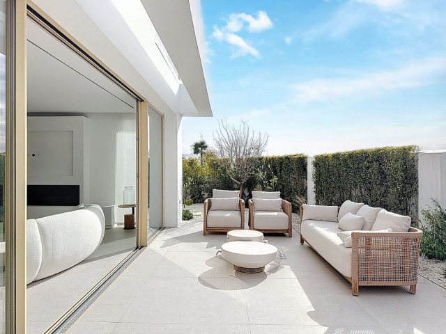 Villa con 6 Dormitorios  en Málaga