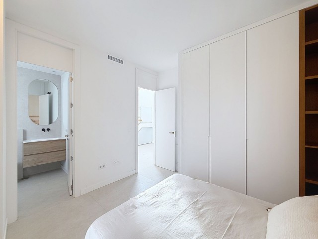 Villa con 6 Dormitorios  en Málaga