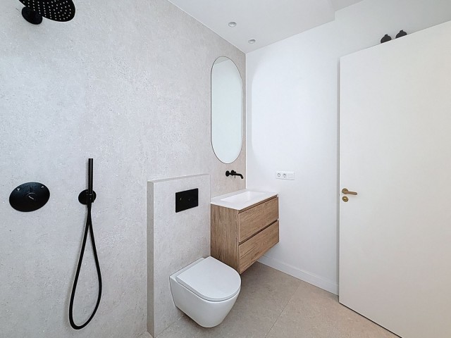 Villa con 6 Dormitorios  en Málaga