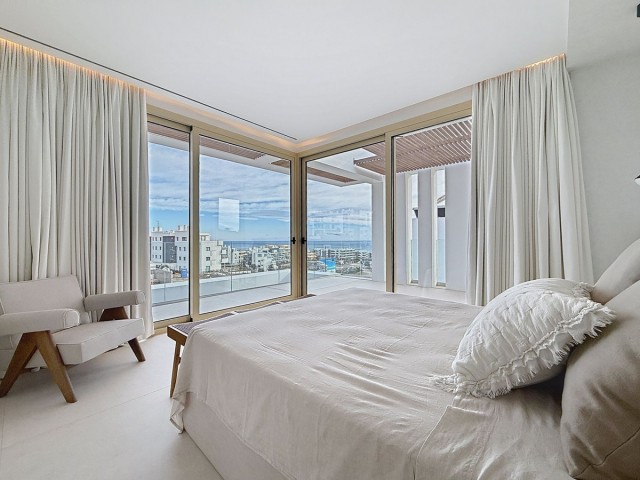 Villa con 6 Dormitorios  en Málaga