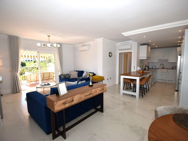 Ático con 3 Dormitorios  en La Cala Hills