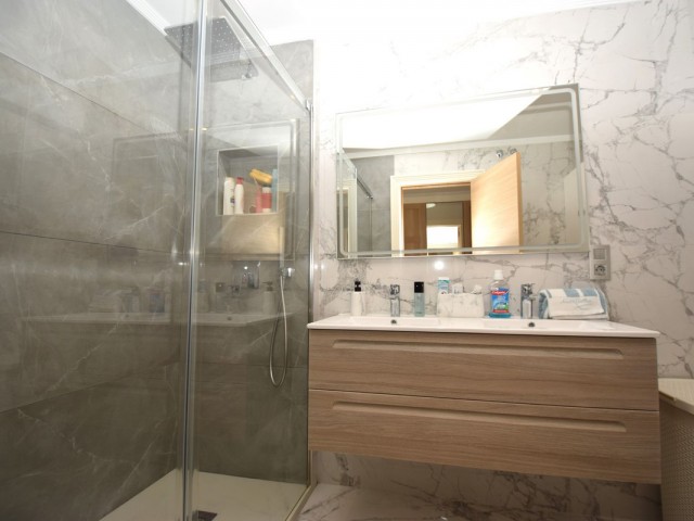 Ático con 3 Dormitorios  en La Cala Hills