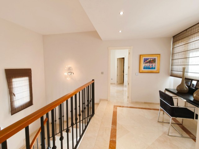 3 Makuuhuoneen Huoneisto San Roque Club