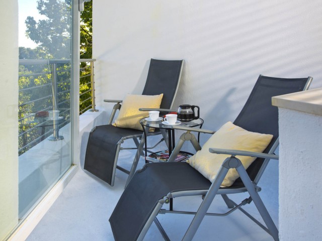 8 Schlafzimmer Villa in Elviria