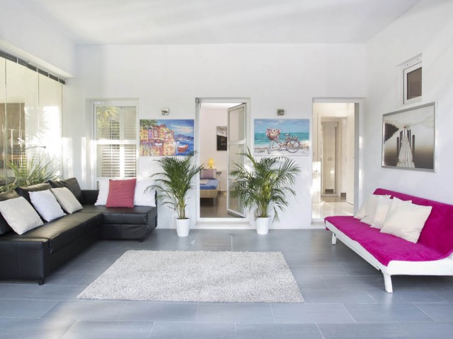 8 Schlafzimmer Villa in Elviria