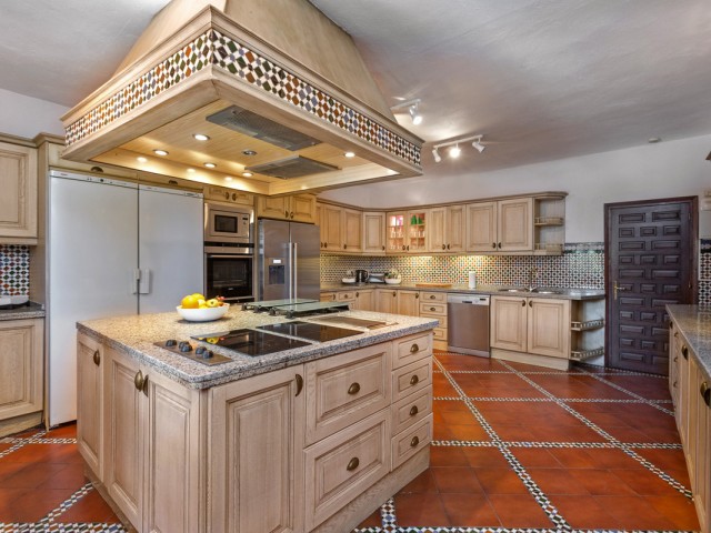 12 Schlafzimmer Villa in Benahavís