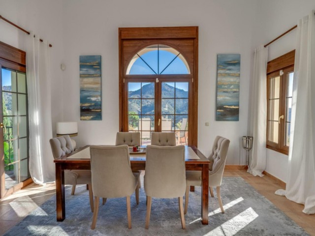 5 Slaapkamer Villa in Benahavís