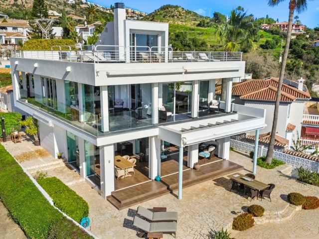 4 Sovrums Villa i Benalmadena