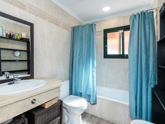 3 Schlafzimmer Apartment in Elviria