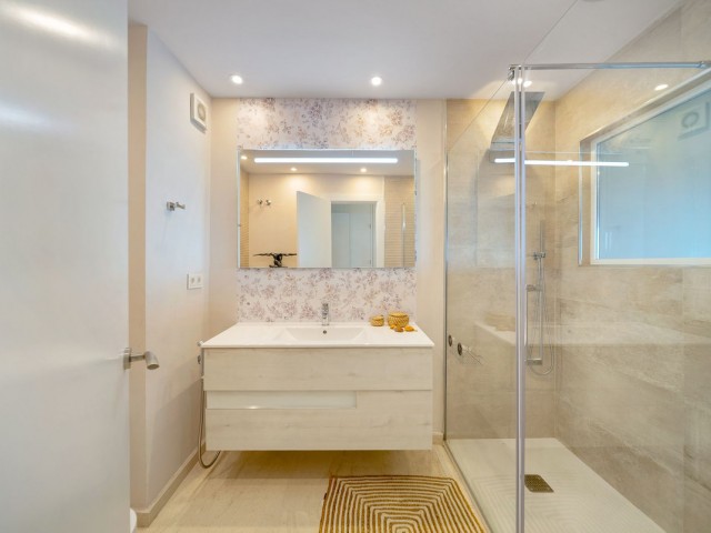 Kattohuoneisto Calahonda