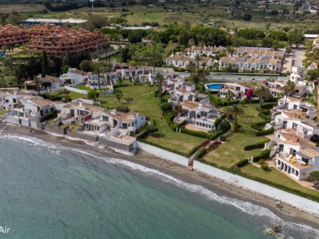 2 Soveroms Villa i Estepona