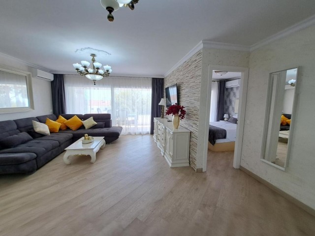 Apartamento con 3 Dormitorios  en Riviera del Sol