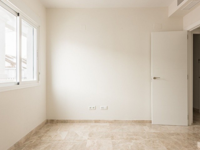 3 Bedrooms Villa in Nueva Andalucía