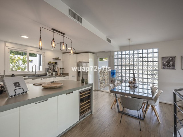 Villa avec 4 Chambres  à San Pedro de Alcántara