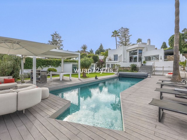 Villa avec 4 Chambres  à Guadalmina Alta