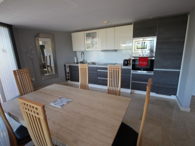 Penthouse avec 2 Chambres  à Riviera del Sol