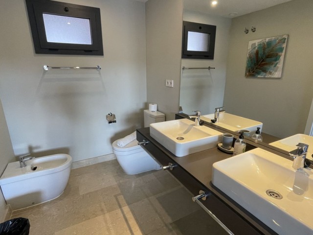 Appartement avec 2 Chambres  à Selwo