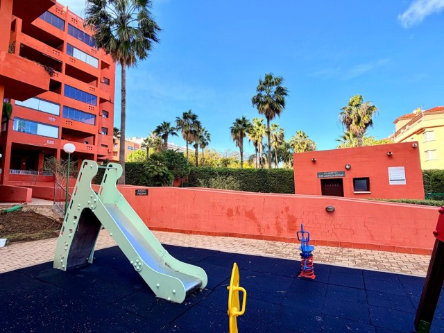 2 Soveroms Leilighet i Estepona