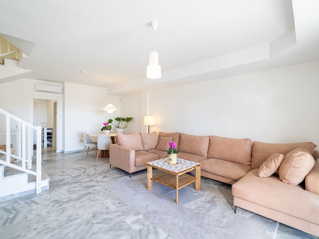3 Bedrooms Townhouse in Fuengirola