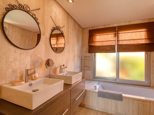 4 Bedrooms Townhouse in Manilva