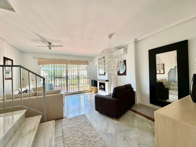 3 Slaapkamer Rijtjeshuis in Cabopino