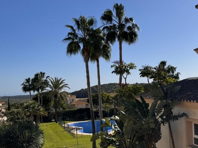 3 Makuuhuoneen Huvila San Roque Club