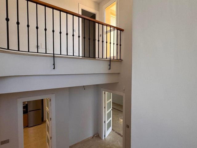 3 Makuuhuoneen Huvila San Roque Club