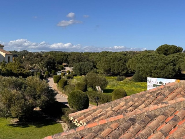 3 Makuuhuoneen Huvila San Roque Club