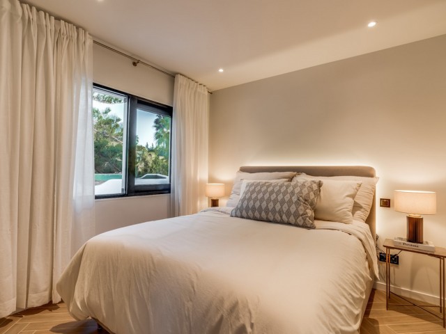 4 Soveroms Rekkehus i Nueva Andalucía